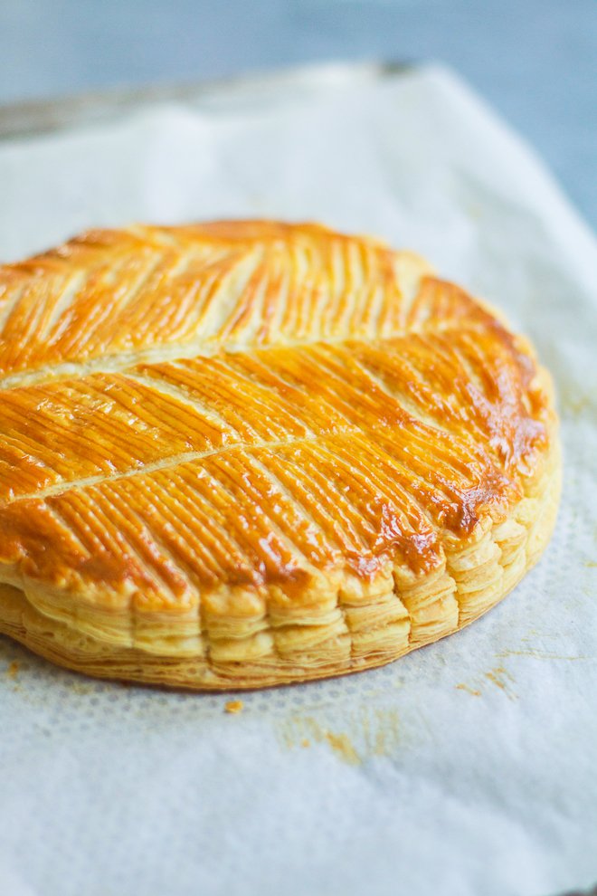 flobonneschoses's tweet photo. Demain top départ pour une pâte feuilletée inversée maison ! Je me débrouille pour vous en parler ;) #GaletteDesRois https://t.co/AsIir5Beqe