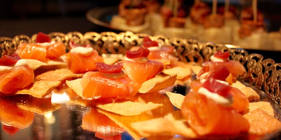 .<a href="/Halifood/">Laura Oakley</a> shares every tasty morsel at the 2015 <a href="/DBDEast/">Dine by Design East</a> gala: halifaxbloggers.ca/halifood/2015/… #food #BestofHB2015