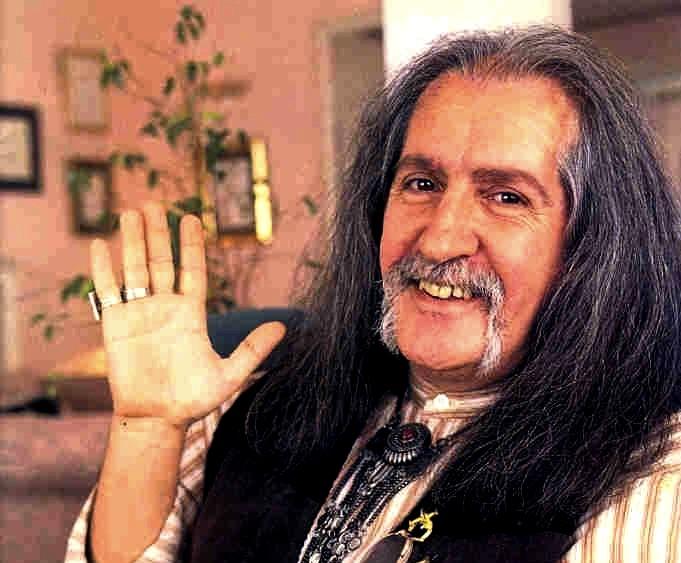 Sanatçı, Barış Elçisi,Gezgin, 7'den 77'nin Barış Abisi iyi ki doğdun. #BarışManço nun 73. doğum günü kutlu olsun.