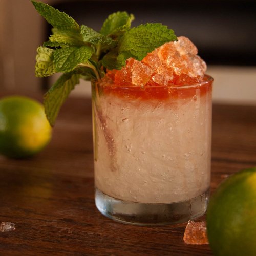 ChasFashWeek's tweet photo. Do you prefer rum or vodka? Vote now for Charleston's Next #TopCocktail. https://t.co/bGJjokcYQd https://t.co/BMqxHComg1