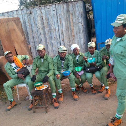 Nysc_Funny_Pics's tweet photo. #TheNyscStruggle
Retweet if you can relate
Mention those 3 Guys 😀😀😀😀
#NyscFunnyPics #Nysc https://t.co/ShNY6uO2TK