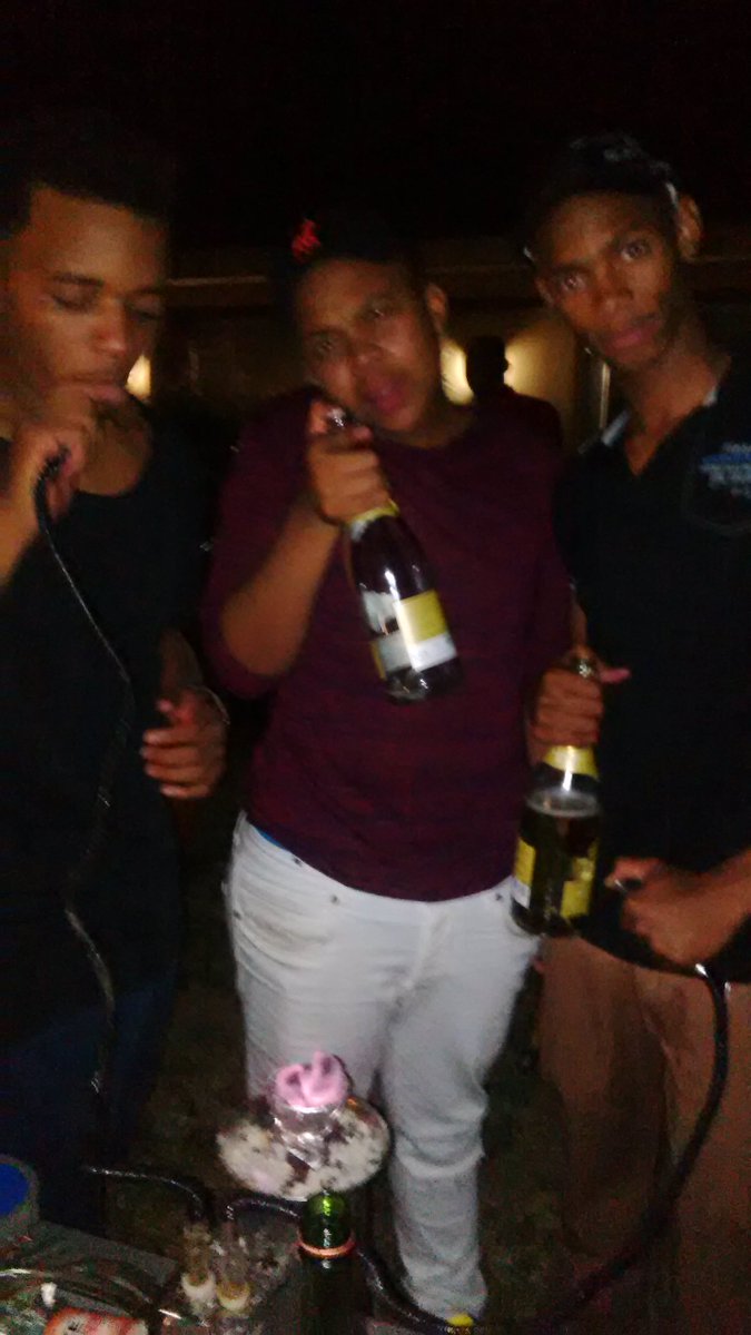 CasperCapo's tweet photo. #2016/01/01
#Early MorningShit
#TrapHouseParty
#Rembu/David/Lesego
#HAPPYNEWYEAR https://t.co/MDLhR0wps3
