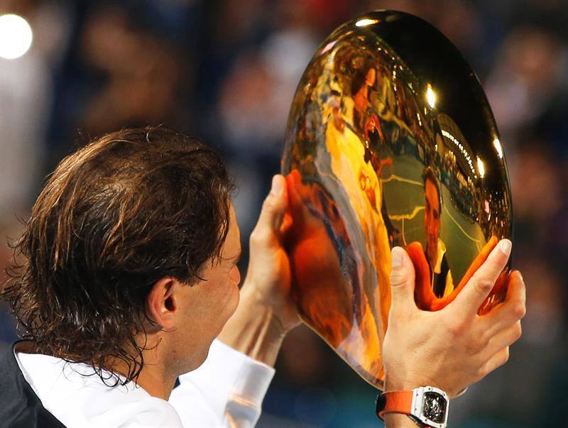 FansNadalARG's tweet photo. Nadal vs Raonic, final #MWTC2016 Campeón https://t.co/jO3Q0TJzVT