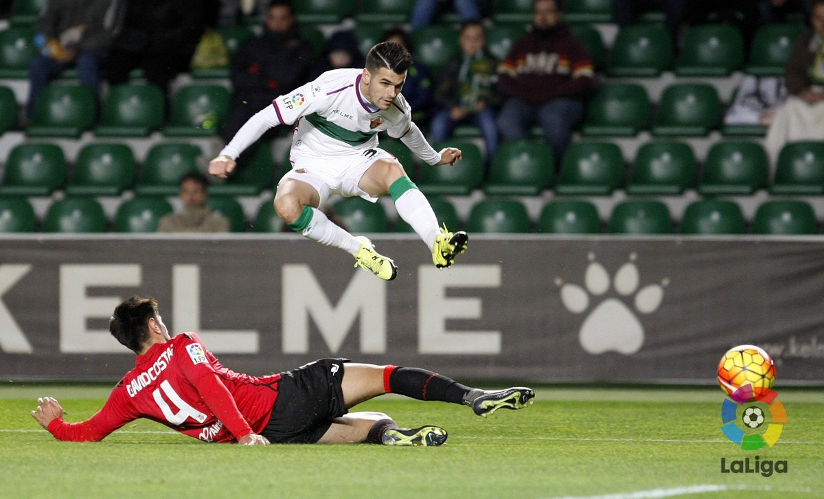 elchecf's tweet photo. CRÓNICA | Otro punto más para empezar el año (1-1) https://t.co/OjbyqZM5c0 #ECFvMLL #SiempreContigo https://t.co/I1Pnvbt7Hx