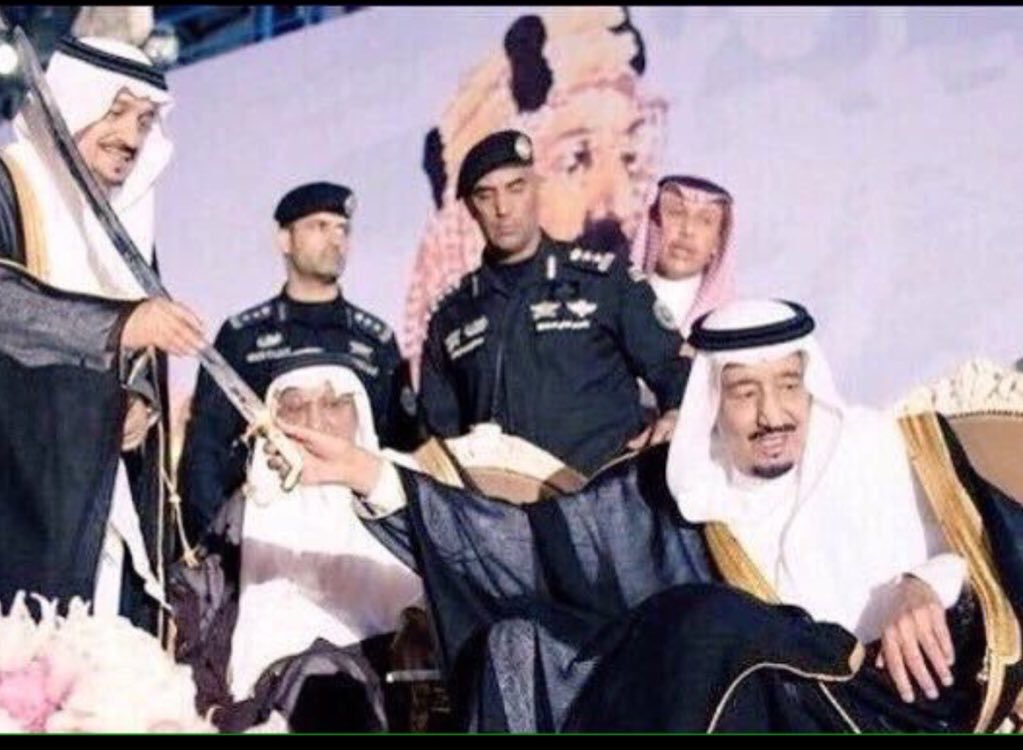 تريد قهر كلاب إيران

فقط رتويت للصورة 🌹