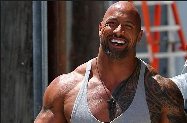 mkp17's tweet photo. sui social, THE ROCK dice di aver pronta una sorpresa clamorosa per WRESTLEMANIA. Che sarà? @SkySport #skywwe https://t.co/ricbr8RsEk