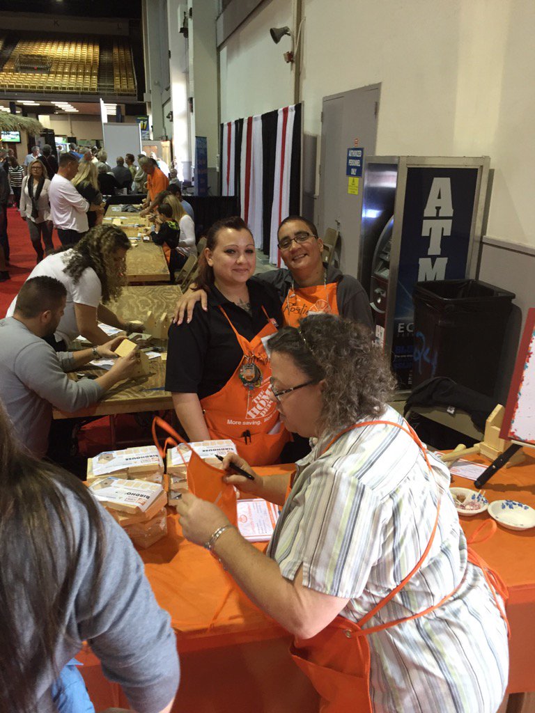 Tampa Home Show Kids Workshop...lots of fun with Christina and Rosalie.