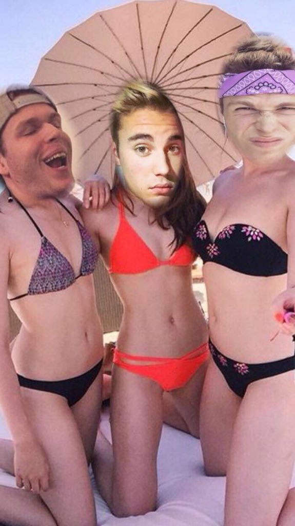 ArbitraryVlog's tweet photo. LIKE for a follow. 
RT if Justin and I are goals. https://t.co/b9eUQ5mADc