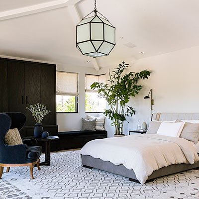 sunset's tweet image. 10 favorite master bedrooms: trib.al/xbuKfEq