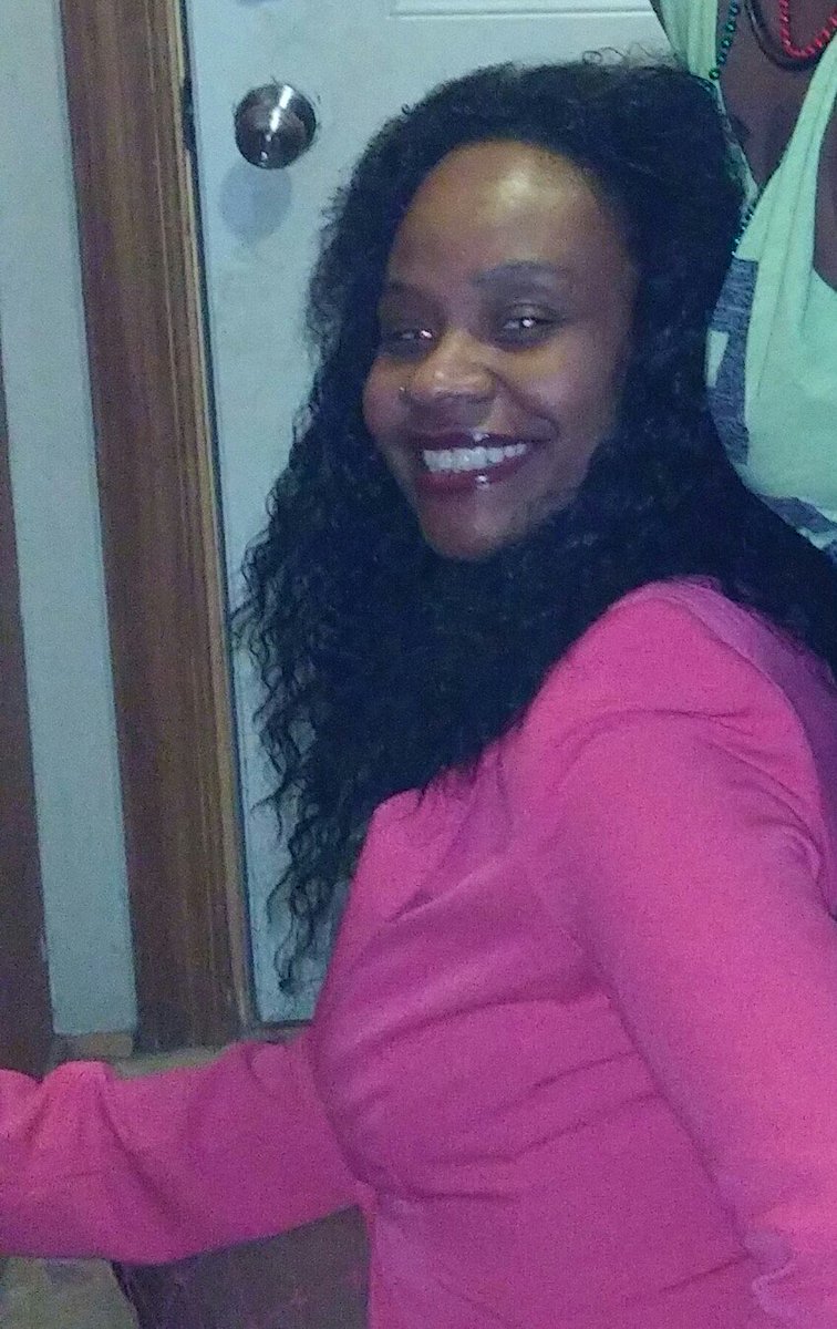 JDLOVEYMN's tweet photo. Hit n run in Lt Blue vehicle killed our friend 12/31 9:30pm 39th &amp; Lyndale Av N. Help us find them #JUSTICEFORAISHA https://t.co/vPaljiCPS1
