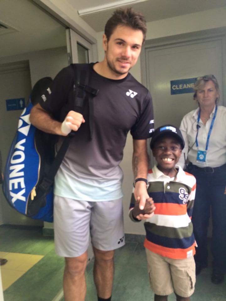 chda7777's tweet photo. On his way out to the court today at @MubadalaTennis 💞 #MWTC2016 #Wawrinka (Mubadala Tennis on FB) https://t.co/XNsOFpOSfc