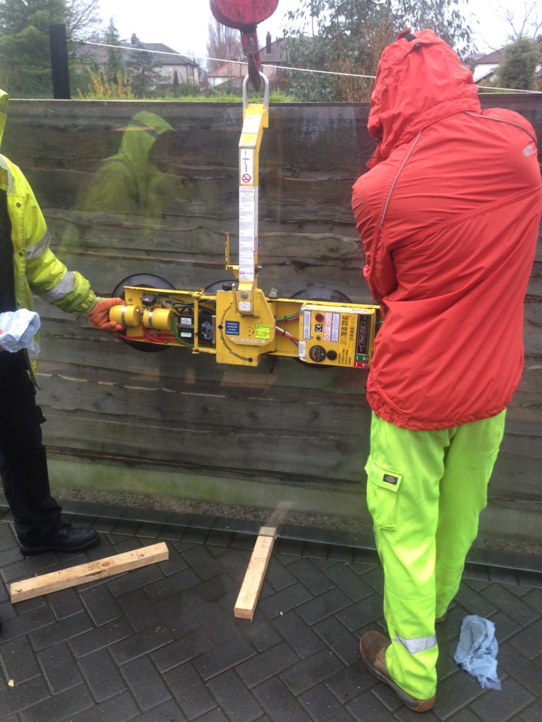 extensionsbuilt's tweet image. Craning in the glass to finish a rear canopy, to finalise the customers personally design, all fabricated on site.