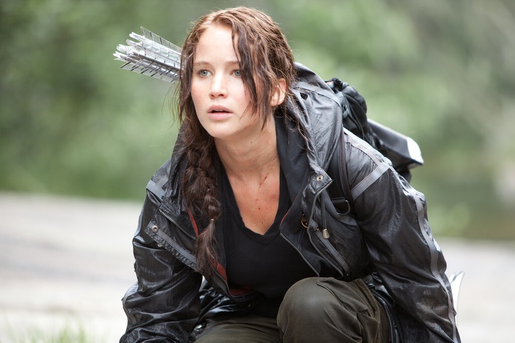 thgthread's tweet image. 35. Favorite Katniss still?
