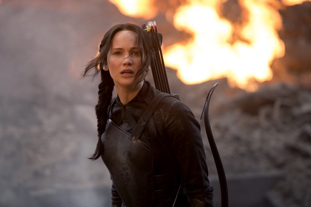 thgthread's tweet image. 35. Favorite Katniss still?