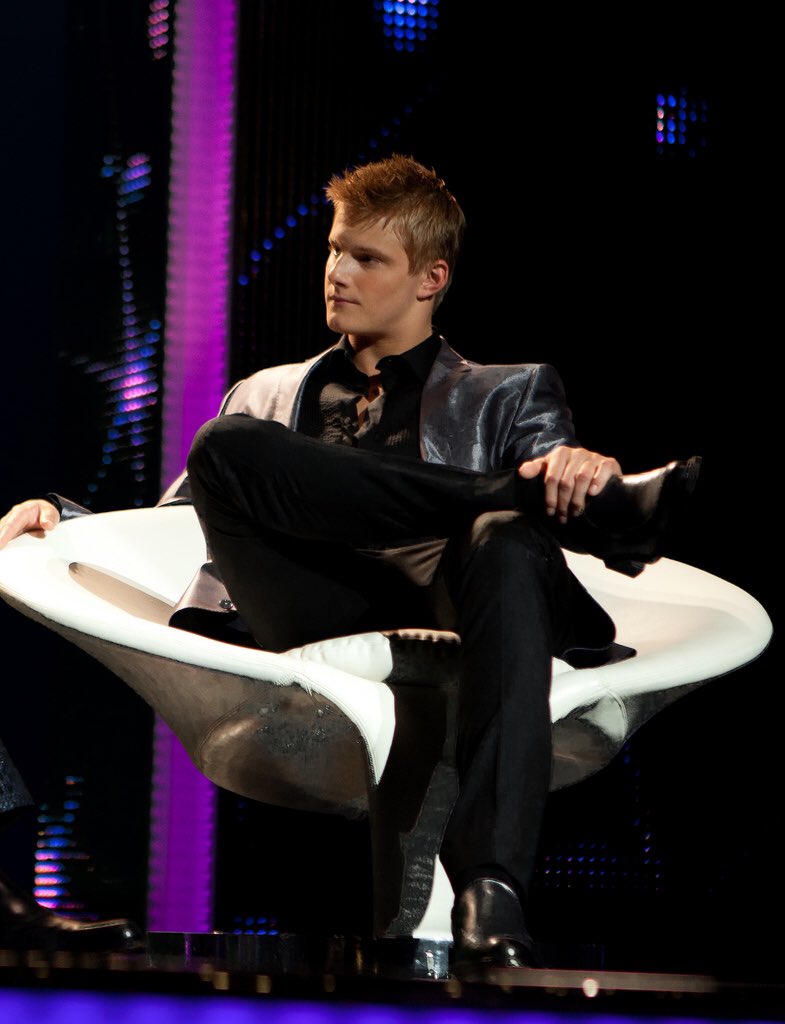 thgthread's tweet image. 40. You're in the hunger games arena, who would you hunt down and kill as first?