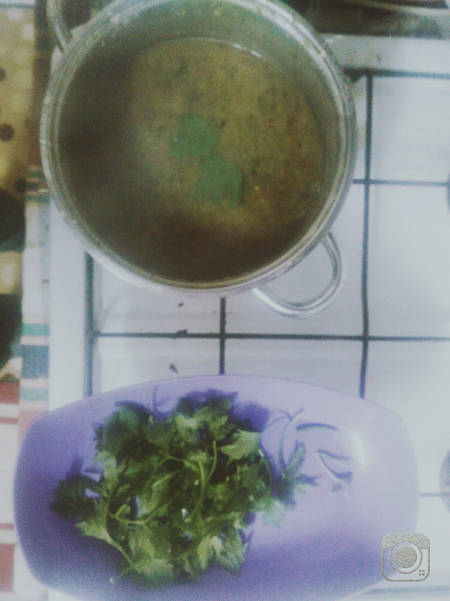 Kışın her hangi bir akşamında kalkıp çorba yapmak en az fanzin yapmak kadar zordur.. Ve selam <a href="/karakedifanzin/">Karakedi Fanzin ☁</a>