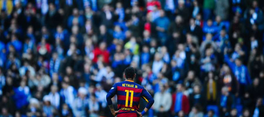 A3Noticias's tweet photo. El Barcelona denuncia gritos racistas dirigidos hacia Neymar en Cornellá  ▶ https://t.co/zZaENuFxaw https://t.co/oDZalDrbBb