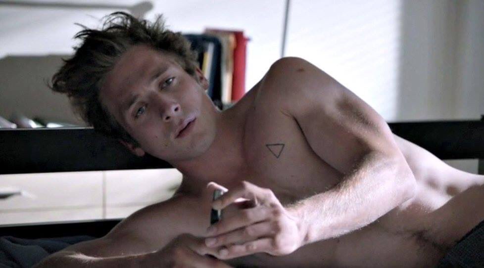 LIPGALLAVGHER's tweet photo. Jeremy Allen White is art. https://t.co/83u3EDV5Vu