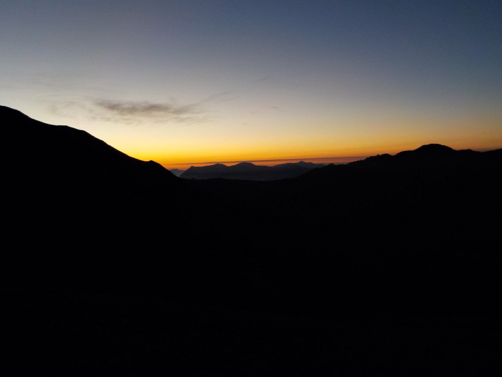 LucaTheManz's tweet photo. Another great morning. Mount Camoghè (Ticino, Switzerland). #trailburning #6amclub https://t.co/eEXCooVA73