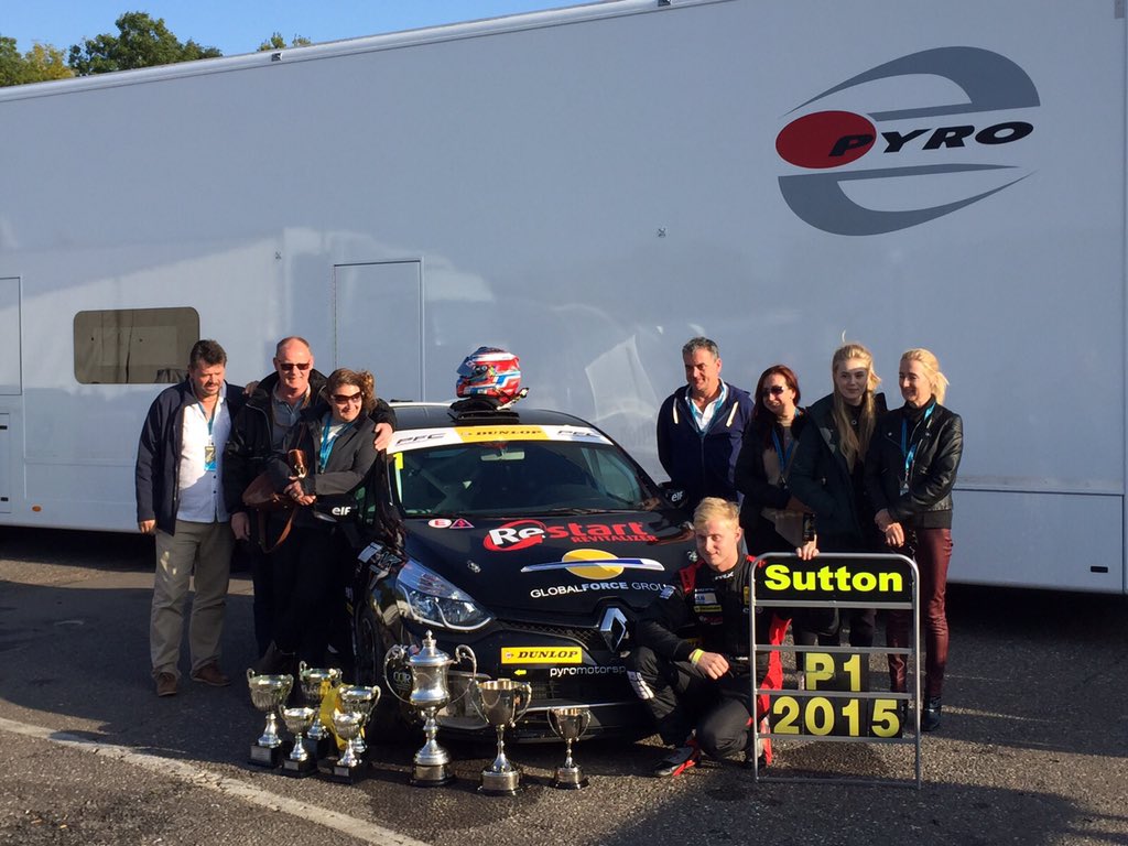 ASuttonRacing's tweet photo. Please could everyone go and #Follow @SelectFireUK! They have been a huge support! #RacingFamily #TeamSutton https://t.co/jvTNeY2ELU