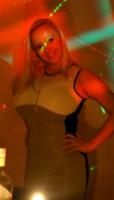 It was my real #NYE2016 dress ;) https://t.co/s5j5G2pUDh