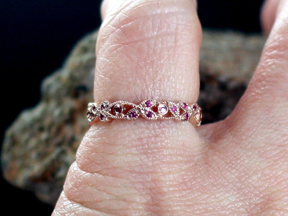 bellamoredesign's tweet photo. Engagement Ring Tyche Ruby Leaf Band with Milgrain Beading Edge… https://t.co/eurFFf62MW #engagementring #Milgrained https://t.co/xjqSPrGfS6