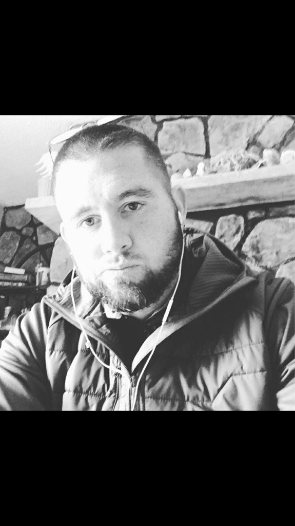 revkev24's tweet image. 