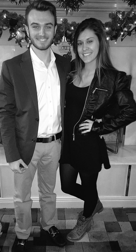 T_MENTGES's tweet photo. My best friend no matter what happens or where I'm at in life she's always gonna keep it 8 more than 92 with me ❤️😆 https://t.co/wqDktllMK9