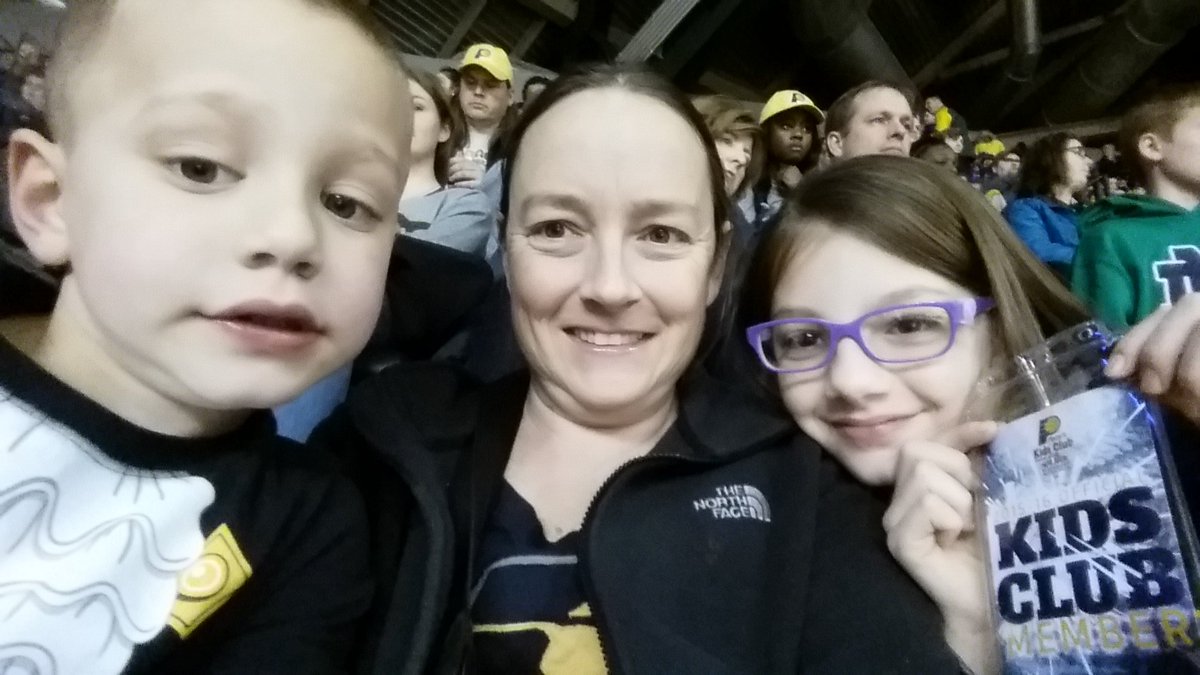 Rhayneslowell's tweet photo. @Pacers Let's get this win!!  Enjoying the game with my kiddos!  GO PACERS! #pacersgamenight https://t.co/PRfivsX4RL