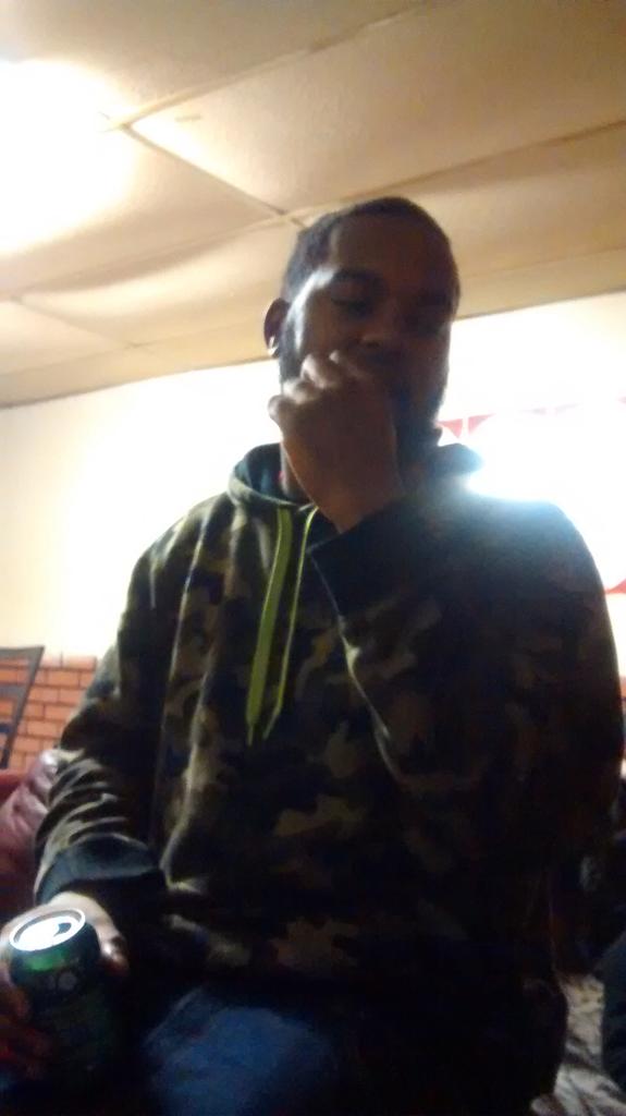 Lala_Hustle_'s tweet photo. Caught you slipping https://t.co/CaA5Imzaaw