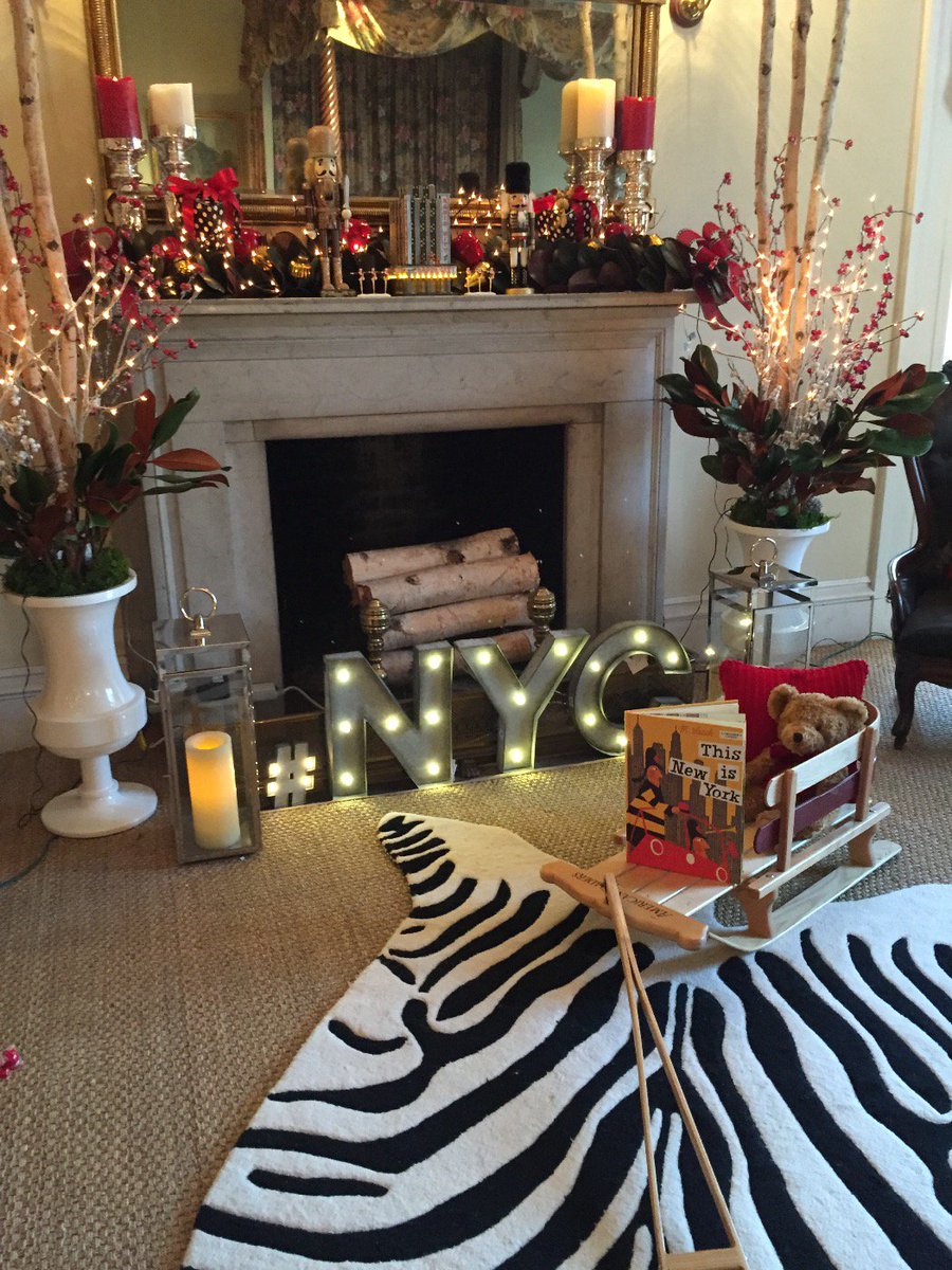 <a href="/Bartow_Pell/">Bartow-Pell Mansion</a>: A huge THANK YOU to  designers: <a href="/suzanne_eason/">PLUMRIDGEHOUSE</a> @MikeStorrings <a href="/GracieStudio/">Mike & Jenn Gracie</a>  x.com/sew_savaay/sta…"