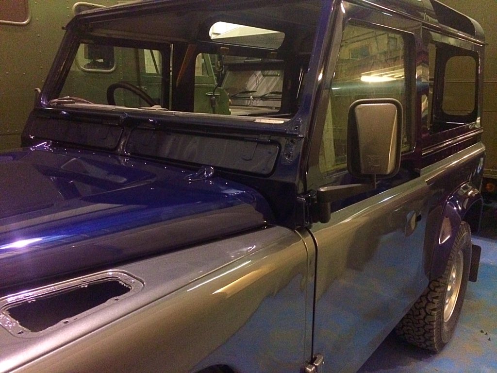 BespokeDefender's tweet image. Oslo blue/Corris grey come together really well @LandRover_OC @Land rover @defender