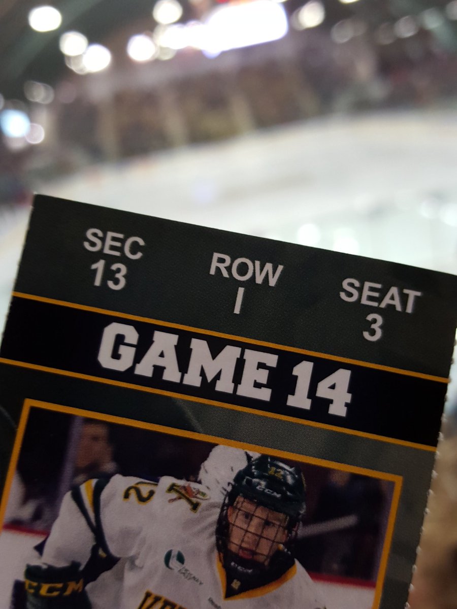 CamiRay's tweet image. #vcats #pizzeriaverita 
@UVMAthletics
Go Cats  Go !!