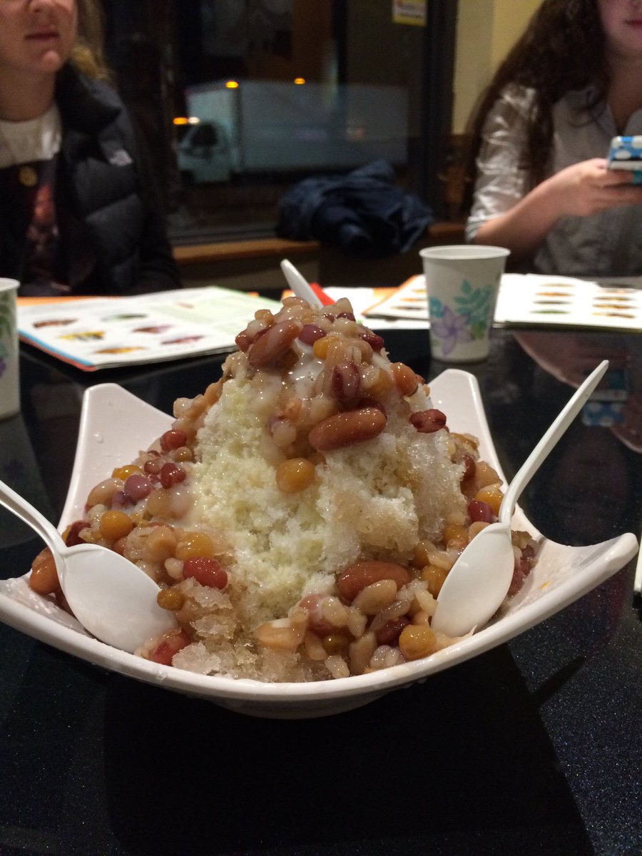 Spoon_UMD's tweet photo. @tenrenstea eight treasures shaved ice #whyusogood https://t.co/7Sd6EJYJ80