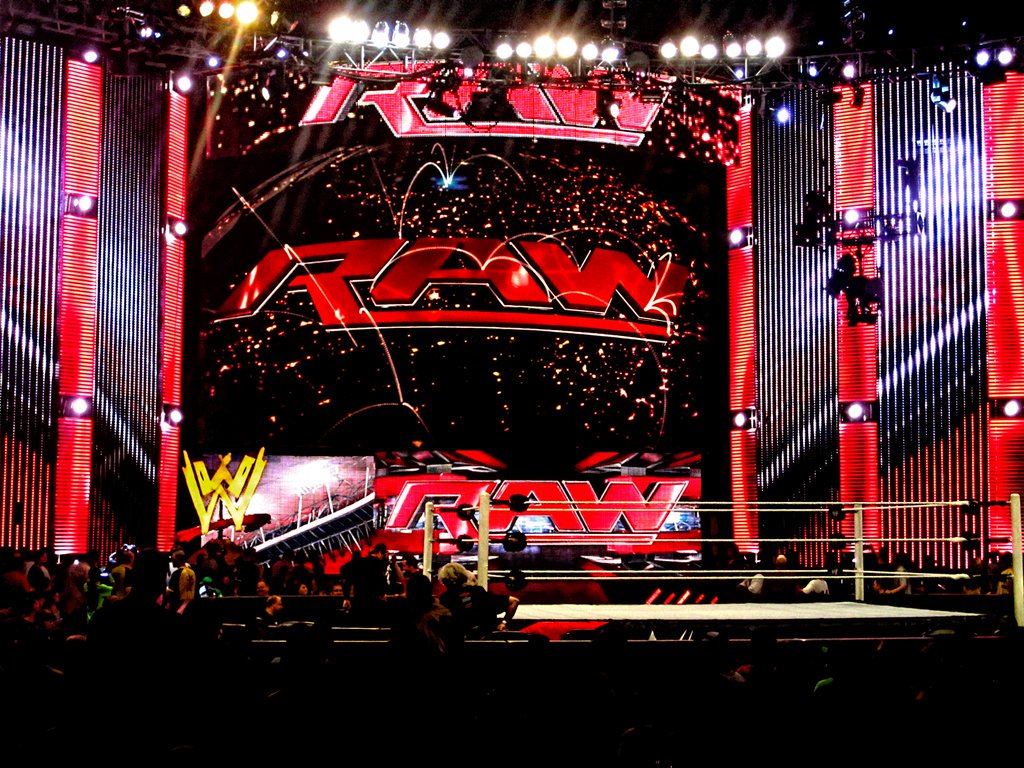 ICYMI: Possible match for this Monday’s episode of #RAW pic.x.com/oqcB2zZ5MF wrestlingnews.co/possible-match…