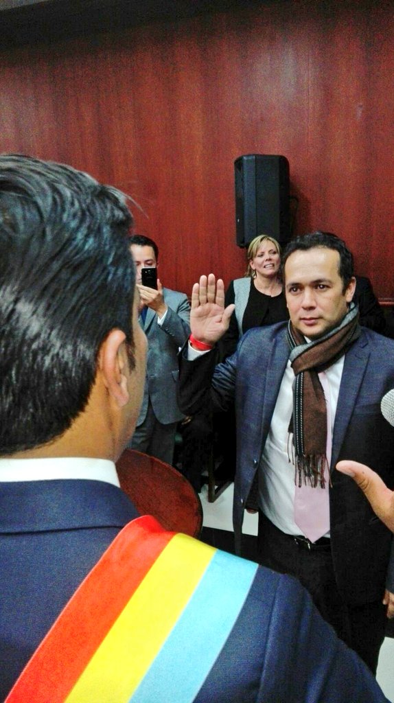 CundinamarcaGob's tweet photo. Diego Escobar Guinea ex Alcalde de Girardot, nuevo Secretario de Salud del Dpto cc. @JorgeEmilioRey @DiegoEscobarG_ https://t.co/tzCONFls1z