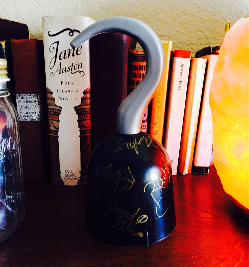 LauBayOUAT's tweet image. ✨✨✨OUAT GIVEAWAY!!✨✨✨
To enter:
**Follow/be following me @LauBayOUAT 
**RT this post 
Good Luck! 😄👍#OnceUponATime