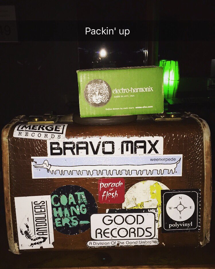 Three Links tonight 
Doors 9 pm
Daniel Markham 10 pm 
Moon Waves 11pm
Party Static 12 am