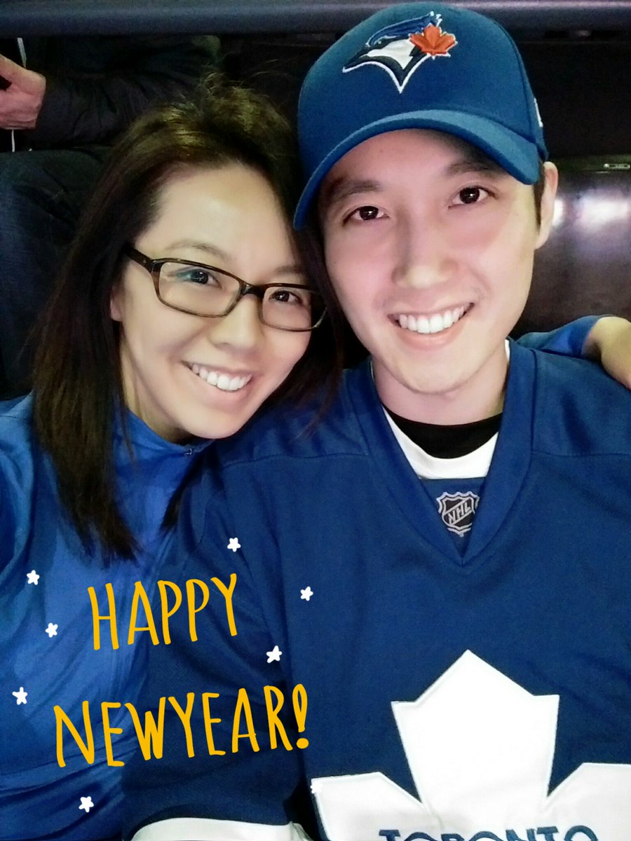 JohnnyKang12's tweet photo. At the #Leafs game with @jen_yoo ...2-1 Leafs early in 3rd #AirCanada #WeTheNorth #NHL #NewYear #mapleleafs https://t.co/32DnykP9hy