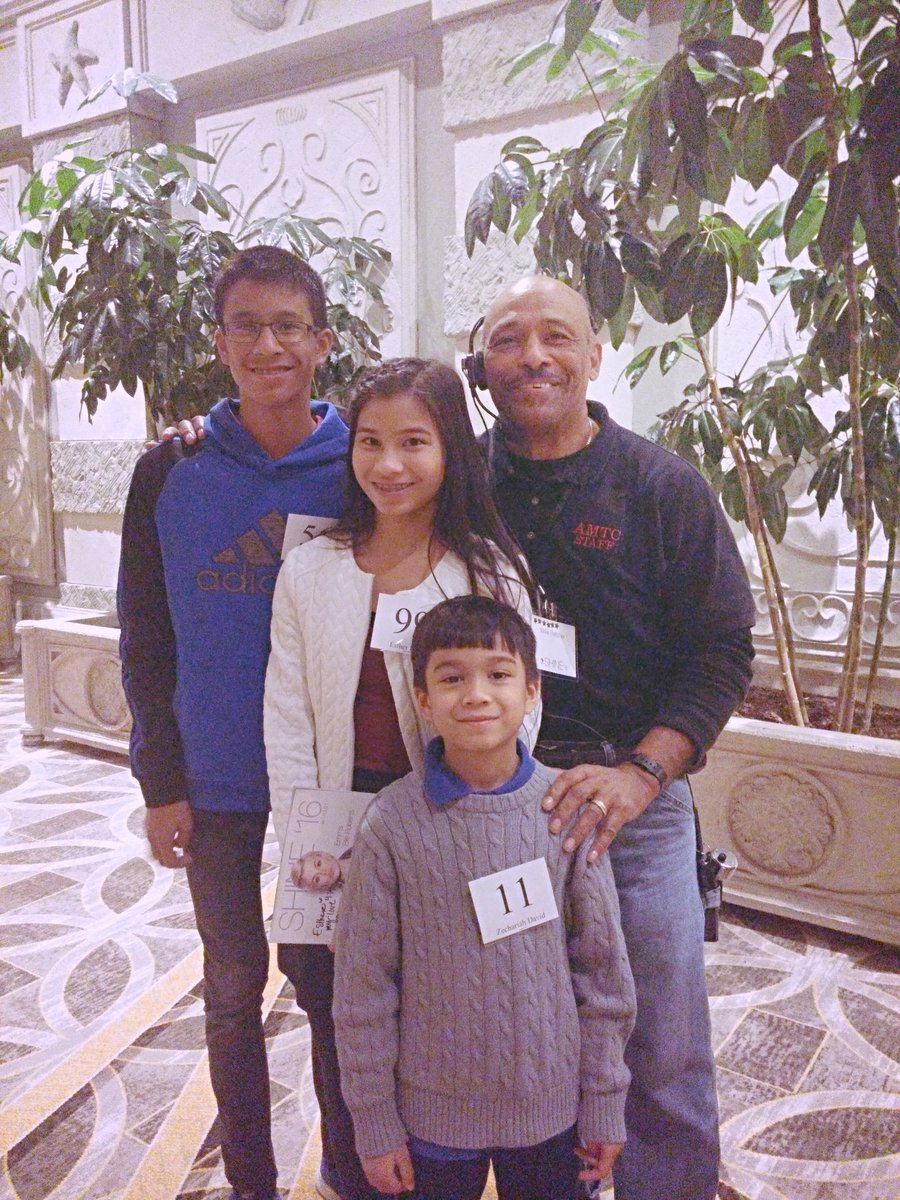 nanao56's tweet photo. 1 of many @AMTCworld that supported behind #wi16shine. 2 many 2 thank.Thx Willie 4 UR BIG warm greeting 2 everyone. https://t.co/w8jNrm6ZSU