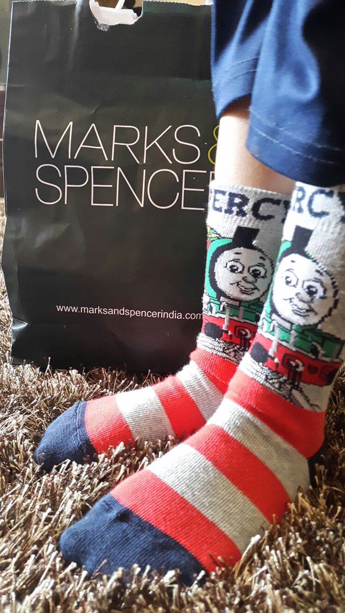 radhikasikandbh's tweet image. #loveforsocks #Thomasengine #happysocks #M&amp;amp;S #Marks&amp;amp;Spencer #Angadbhatt #littlethings #cutekids  #keepwarm