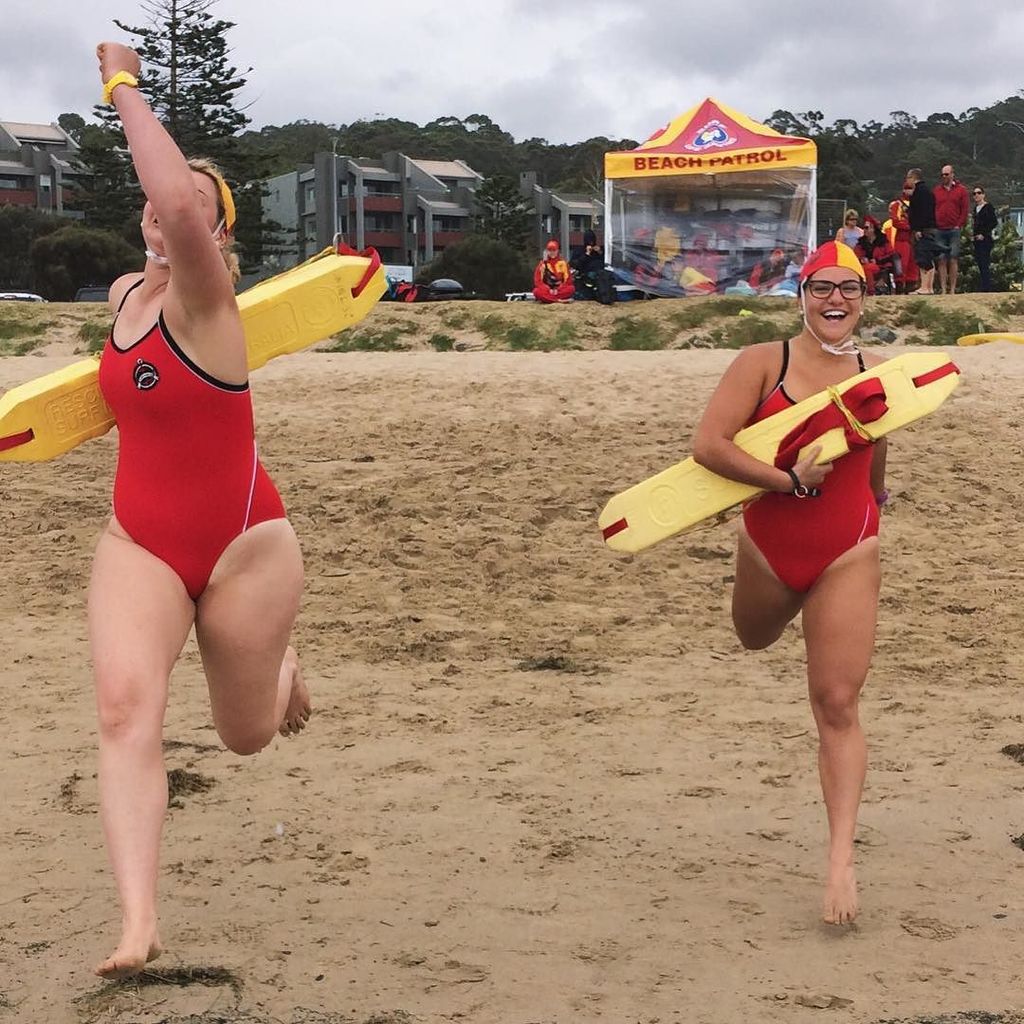 welovelorne's tweet photo. We will save you! ❤️💛❤️ #lifesaving #patrol #lorneslsc #funkita #funkitaswimwear #tuberescue #twins #bathers #baywa… https://t.co/kghLfqjeon
