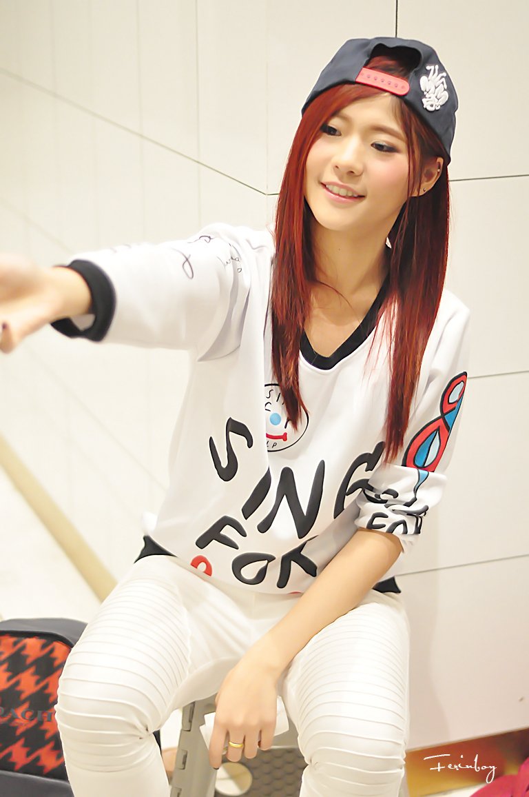 ferinboy's tweet photo. หมีขาว นี่มันโดนจริงๆ #leenamm #SingForHelp2015 #เอมน้ำ https://t.co/qVOAjqzYQH