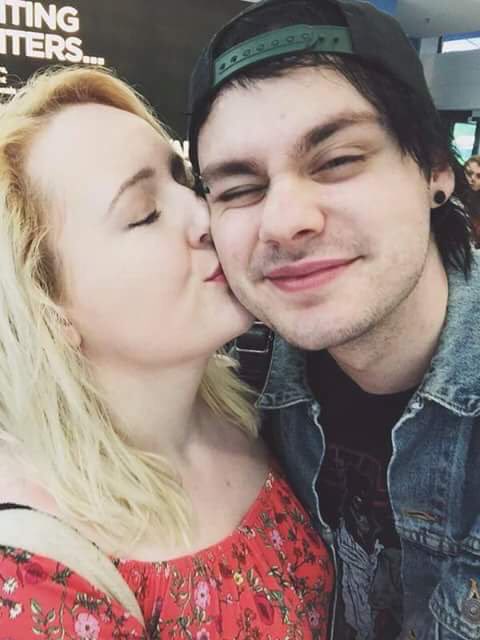 5sosgoals's tweet photo. https://t.co/6O3EVMshpJ