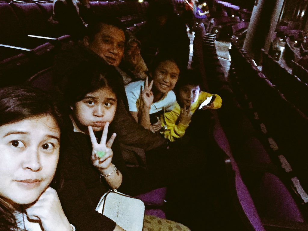 so ready for Britneyyy,,  all the way from Indonesia <a href="/britneyspears/">Britney Spears 🌹🚀</a> #PieceOfMe