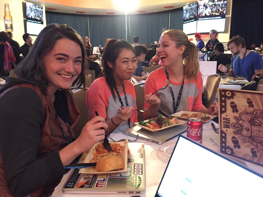 sarahaustin's tweet image. Carefully eating over your laptop? Don&apos;t try at home kids. #atthack @attdeveloper #codingftw @HPE @ticketmaster