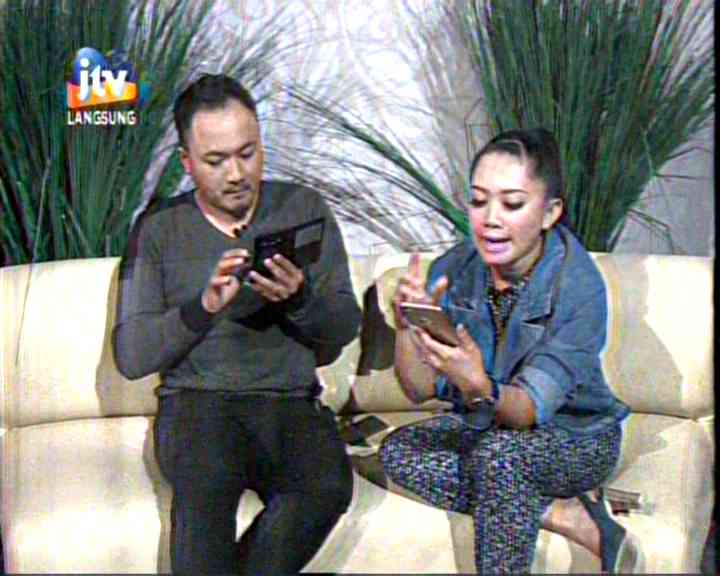 Minggu libur liat💘❤Biduan✨💞💖🎶🙌<a href="/stasiun_dangdut/">#StasiunDangdut</a>💟💚😘❤<a href="/JTV_rek/">JTV</a> 😍💋✨🎇#JTV🎉💕aseeeq @candrajamill <a href="/jenk_indah19/">indah prasetyo</a>