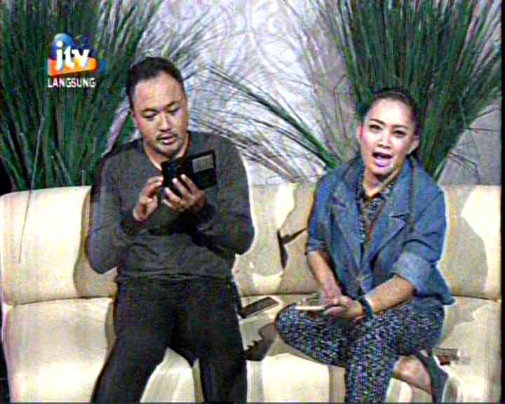 Minggu libur liat💘❤Biduan✨💞💖🎶🙌<a href="/stasiun_dangdut/">#StasiunDangdut</a>💟💚😘❤<a href="/JTV_rek/">JTV</a> 😍💋✨🎇#JTV🎉💕aseeeq @candrajamill <a href="/jenk_indah19/">indah prasetyo</a>