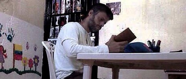 "Si NicolasMaduro maniobra el cambio iniciado el #6D habrá que removerlos" leopoldolopez voluntadpopular.com/index.php/ver-…