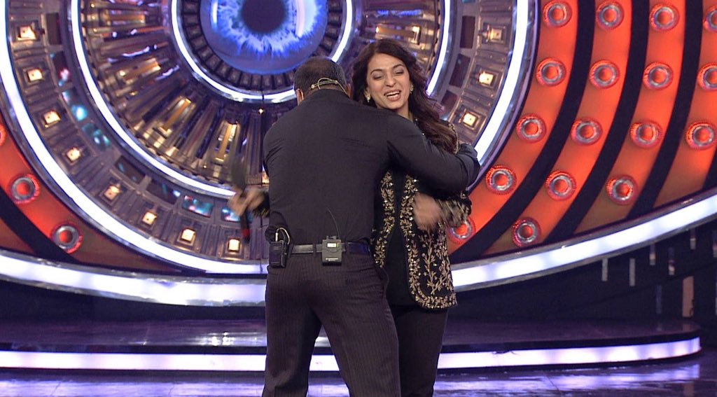 Embedded image permalink